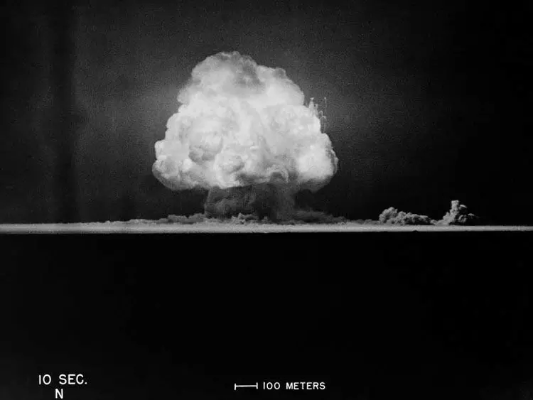 آزمایش بمب ترینیتی در پروژهٔ منهتن
